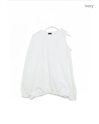 Shoulder-cut top & skort sweatpants