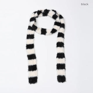 Fluffy Border Scarf