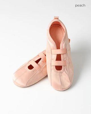 Double-line flat shoes
