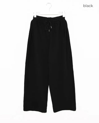 Side-tuck wide sweatpants