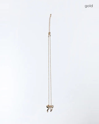 Ribbon pendant necklace