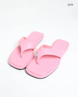 Square design flip sandals
