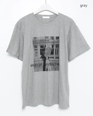 Women's monochrome photo lettering half-length T-shirt