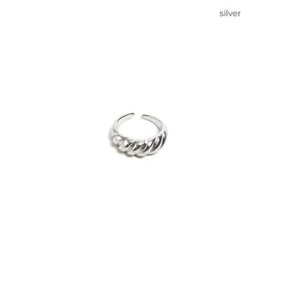 Twisted Bold Ring