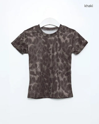 Leopard print cropped t-shirt