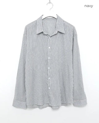 Loose, relaxed striped shirt