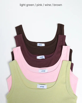 Simple summer sleeveless top