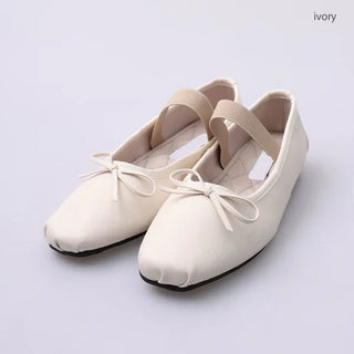 Ribbon Pointed Flat Shoes