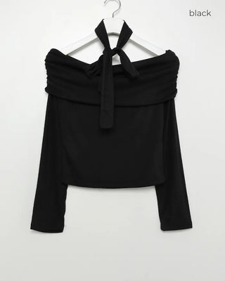 Tie-set off-shoulder T-shirt