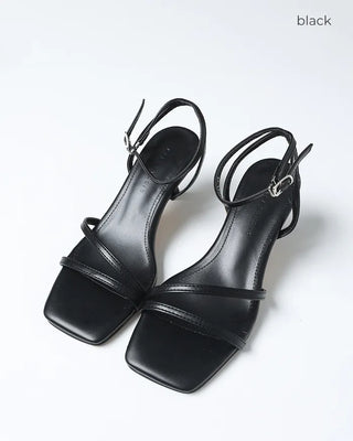 Square strap sandals