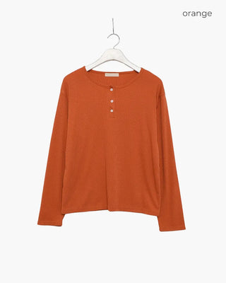 Round neck button t-shirt