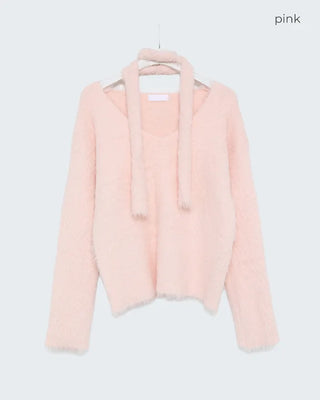 V-neck loose-fit knit and scarf set