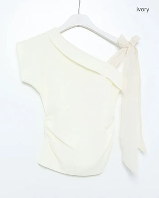 One-shoulder ribbon detail shirred blouse