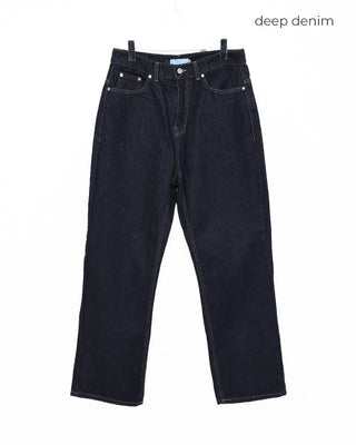 Back lettering denim pants