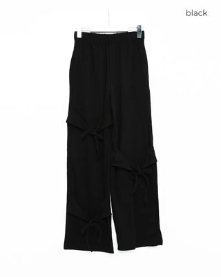 Easy pants with waist string ribbon detail