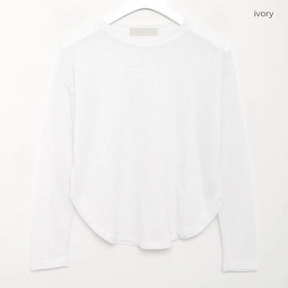 Basic long-sleeved T-shirt