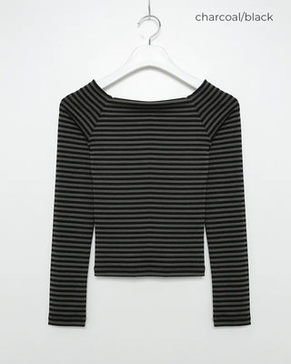 Classic Border Off-Shoulder Long Sleeve T-Shirt