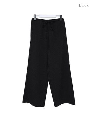 String stripe pants