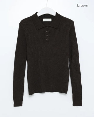 Ribbed collar button knit