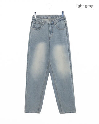 Wide-leg denim with side pleats