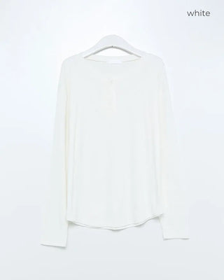 Half-open long T-shirt