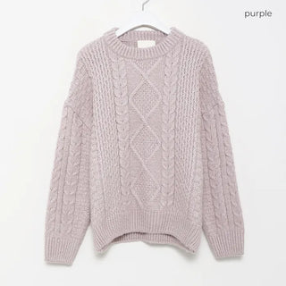 Cable oversized round knit