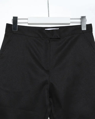 Simple slim capri pants