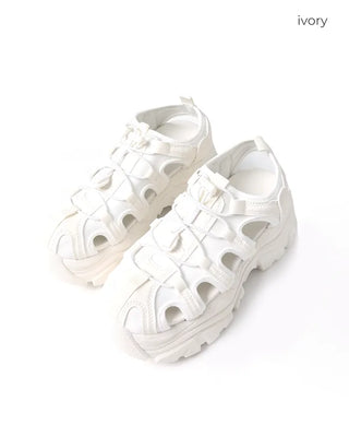 Outdoor mood string sandals