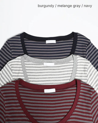 Oval neck striped tight T-shirt