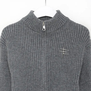 Applique zip-up knit