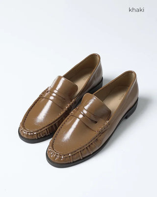 Gathered Basic Loafers