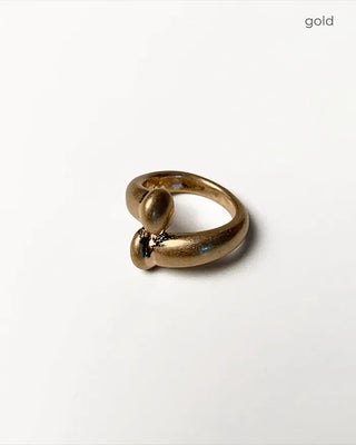 Matte Twist Ring