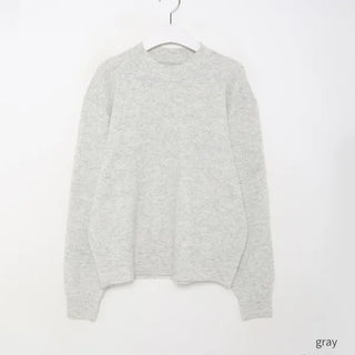 Wool round knit