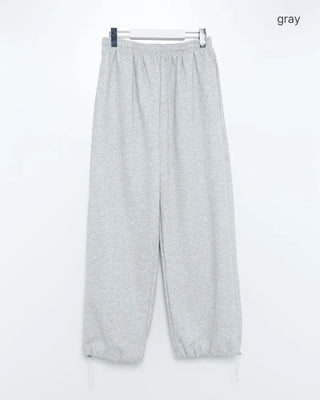 Wide-fit sweatpants