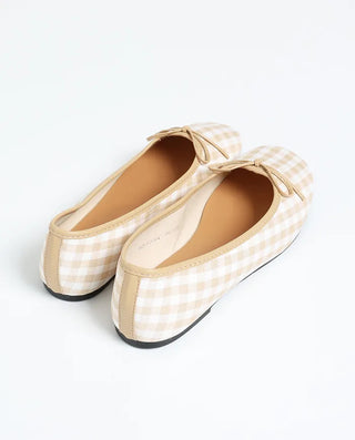 Ribbon flat shoes