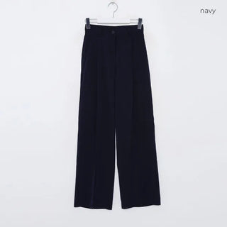 One-pintuck wide slacks