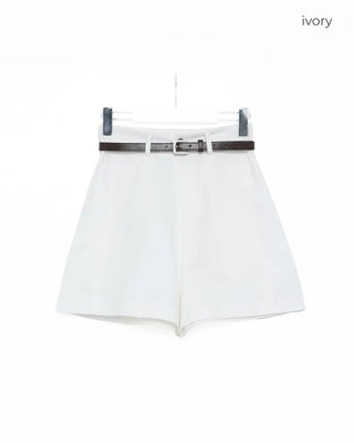 Simple cotton shorts