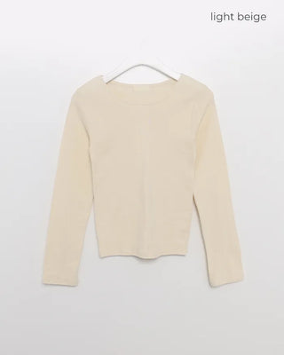 Round simple long-sleeved T-shirt