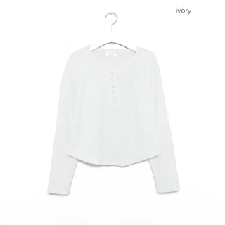 Round hem Henley neck T-shirt