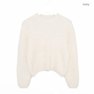 Angora style round knit