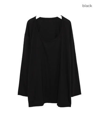 U-neck long-sleeved T-shirt