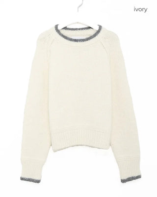 Two-tone raglan knit