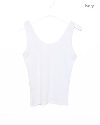 U-neck slim sleeveless dress