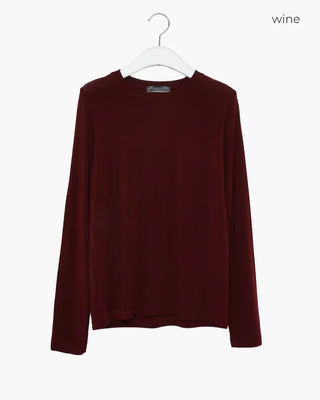 Round neck long-sleeve T-shirt
