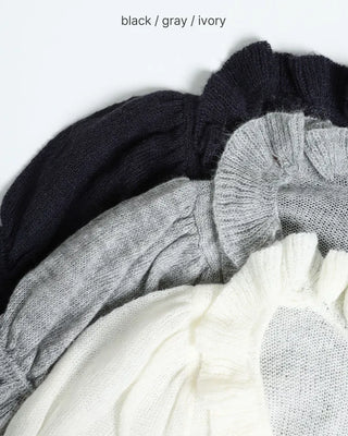 Frill neckline short-sleeved knit