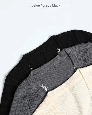 V-neck lace-point long-sleeve shirt