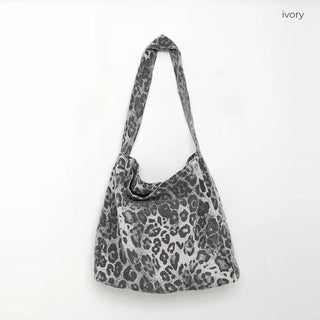 Leopard wash shoulder bag