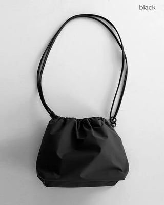 [8th Re-release] (ORIGINAL) Medium Drawstring Shoulder Bag (black)