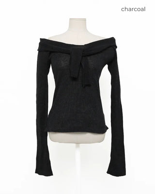 Tie-off shoulder knit