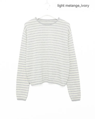 Round neck loose long-sleeve knit